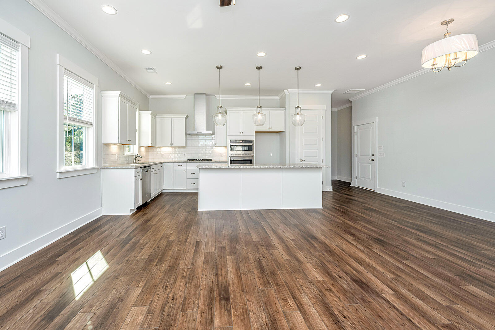 3500 Habenaria Road Mount Pleasant, SC 29466 - Photo 8 of 32 Family Room2 - Albemarle