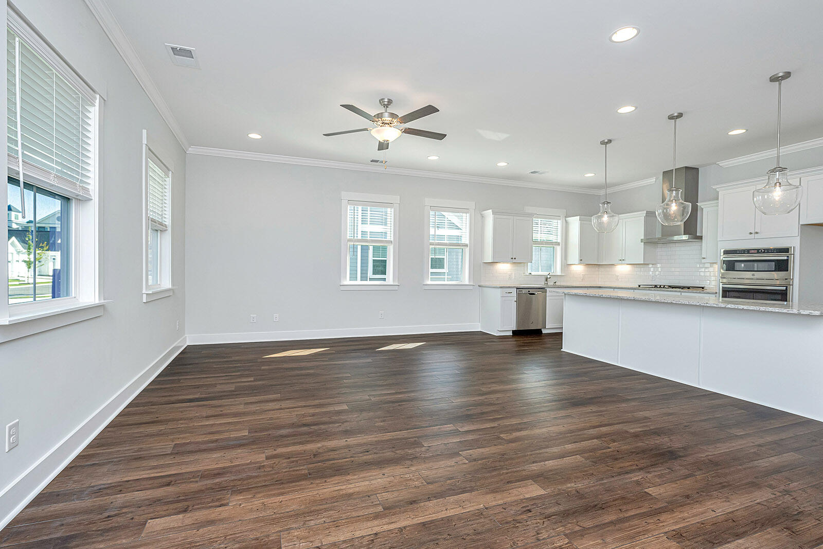 3500 Habenaria Road Mount Pleasant, SC 29466 - Photo 9 of 32 Family Room3 - Albemarle