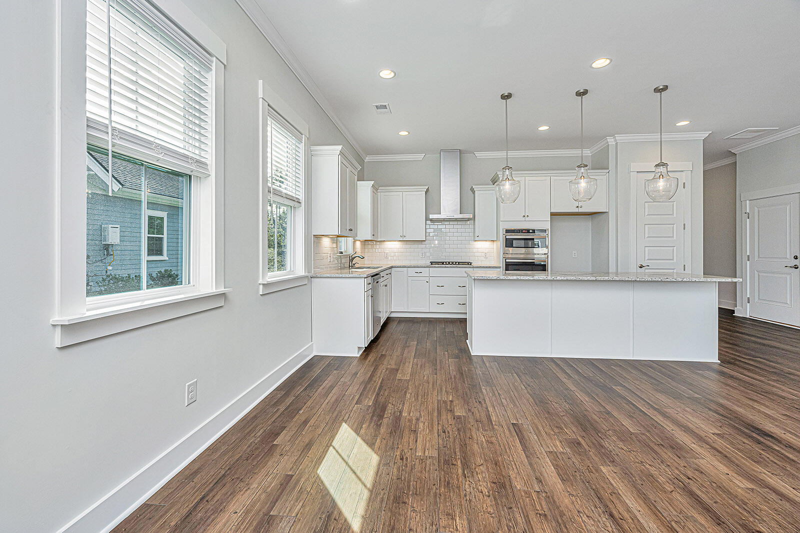 3500 Habenaria Road Mount Pleasant, SC 29466 - Photo 10 of 32 Family Room4 - Albemarle