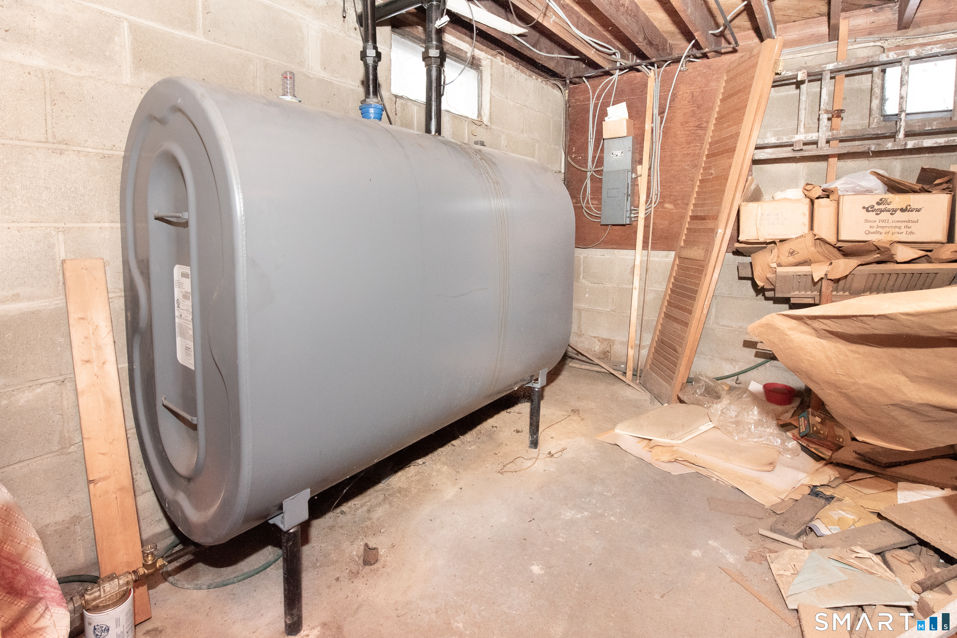 1 Dexter Road Westport, CT 06880 - Photo 24 of 29 a view of a bedroom with painted walls