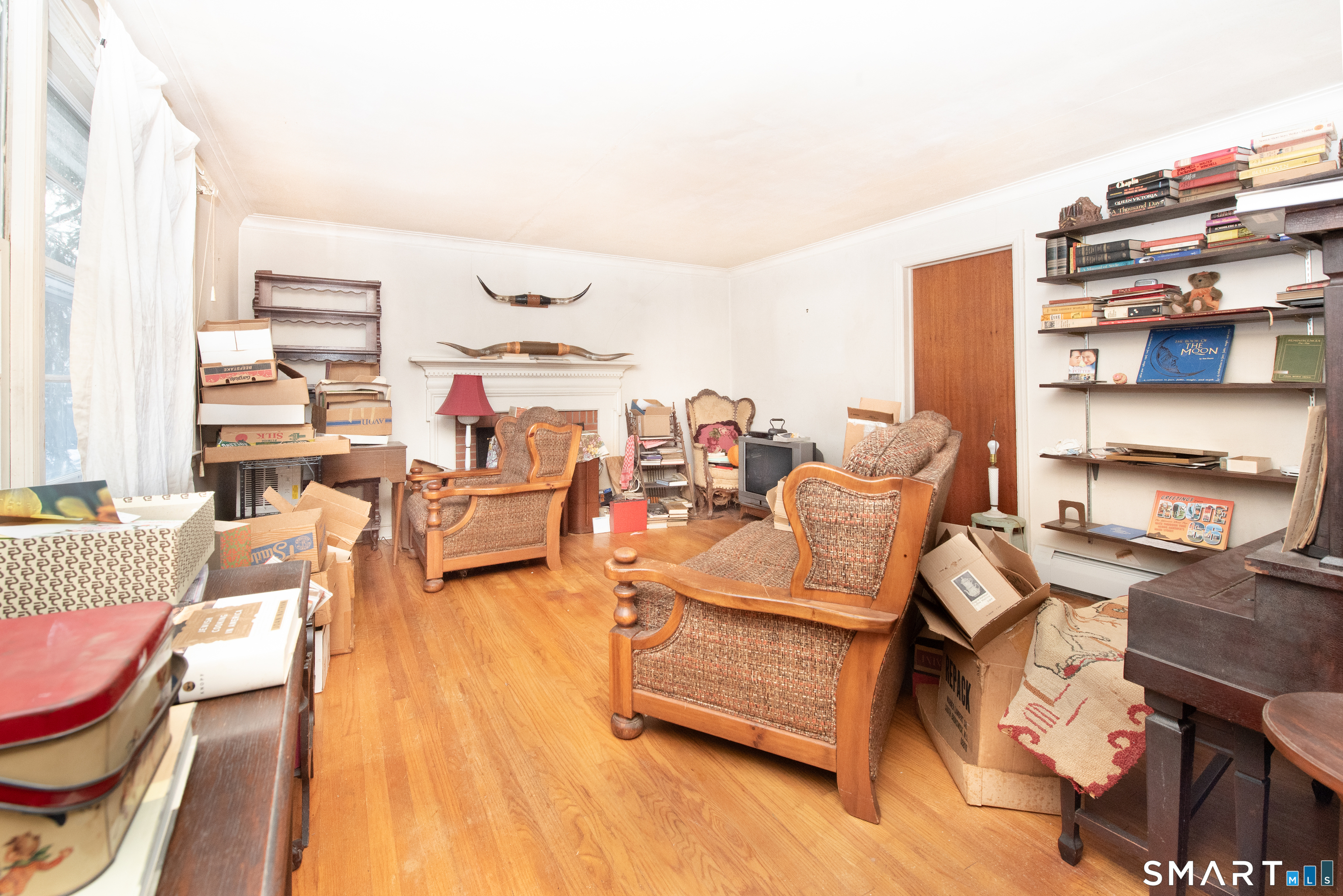 1 Dexter Road Westport, CT 06880 - Photo 9 of 29 a living room with furniture and a wooden floor