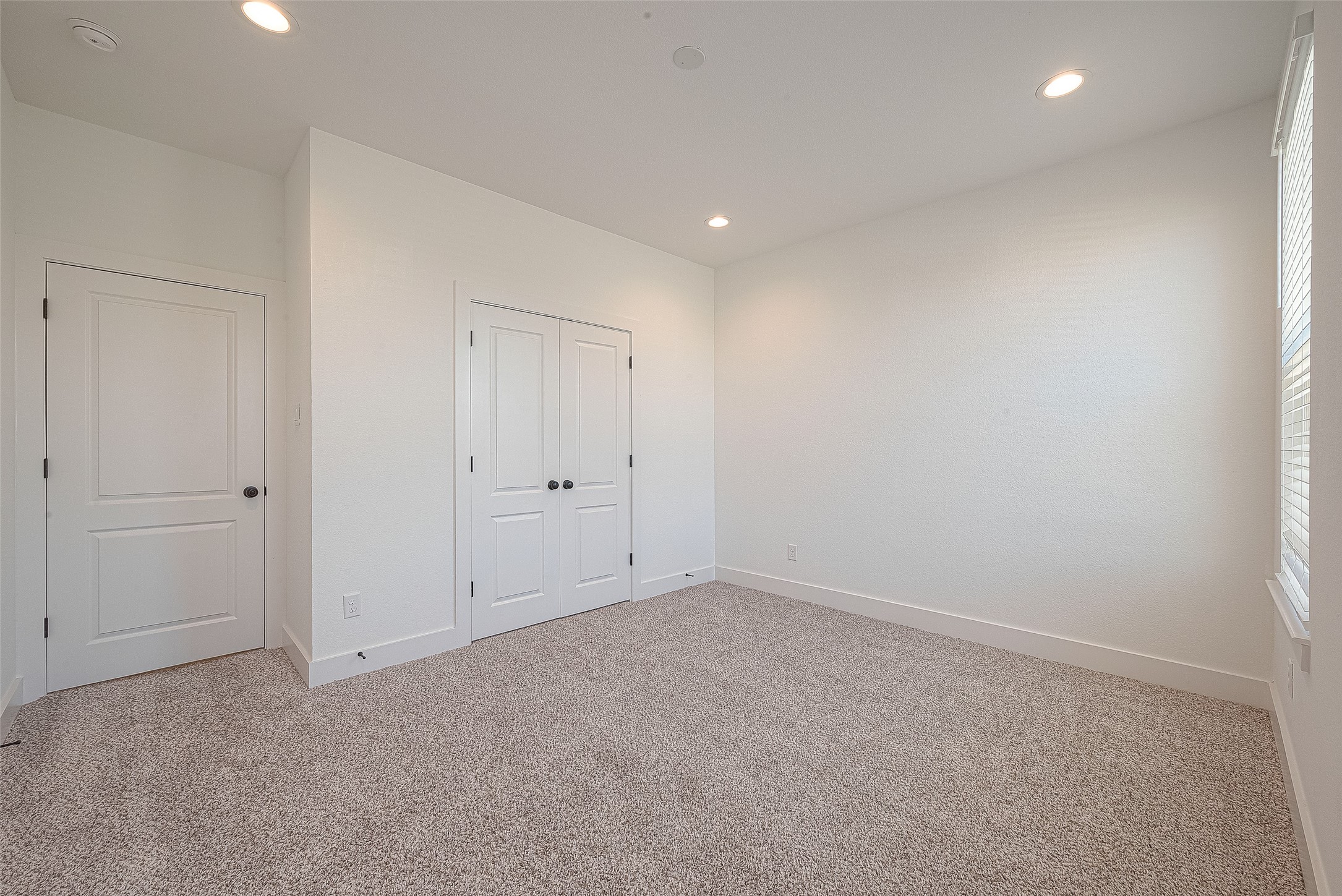 13419 Scott Street Houston, TX 77047 - Photo 15 of 23 a view of room