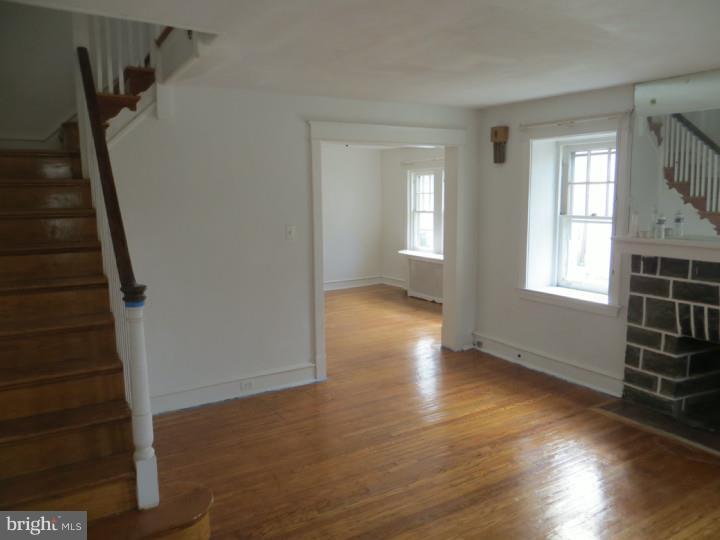 123 Overhill Road Upper Darby, PA 19082 - Photo 6 of 25