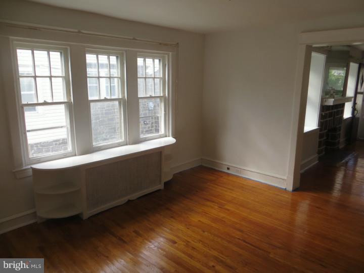123 Overhill Road Upper Darby, PA 19082 - Photo 8 of 25