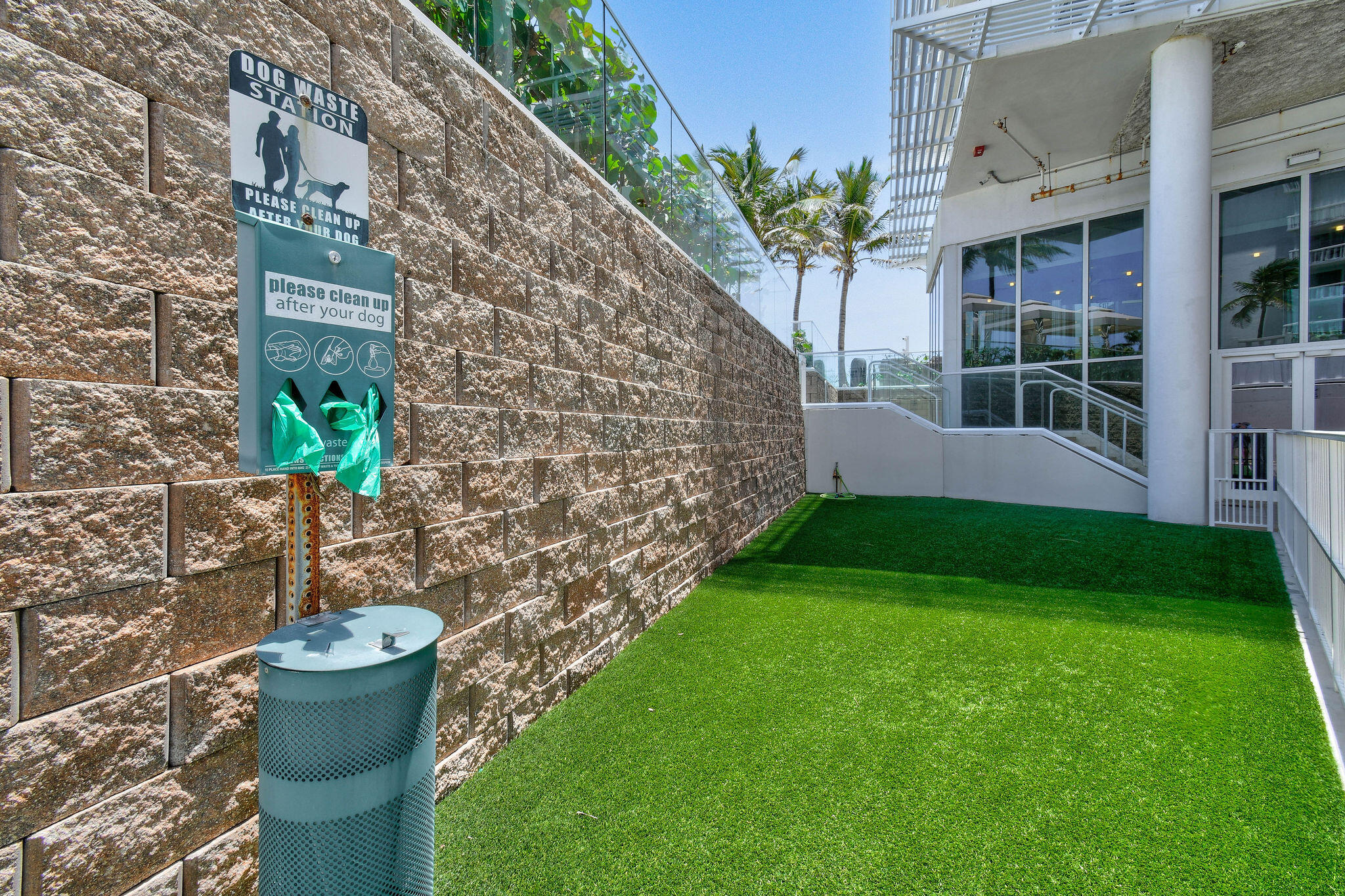 3550 South Ocean Boulevard, Unit 5E South Palm Beach, FL 33480 - Photo 47 of 52 a view of outdoor space and garden