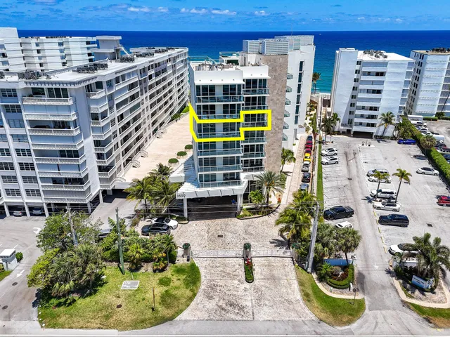 a picture of city view with outdoor seating