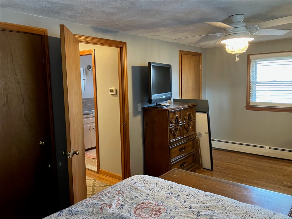 45 Perrin Avenue Pawtucket, RI 02861 - Photo 24 of 33 Notice the 2 closets