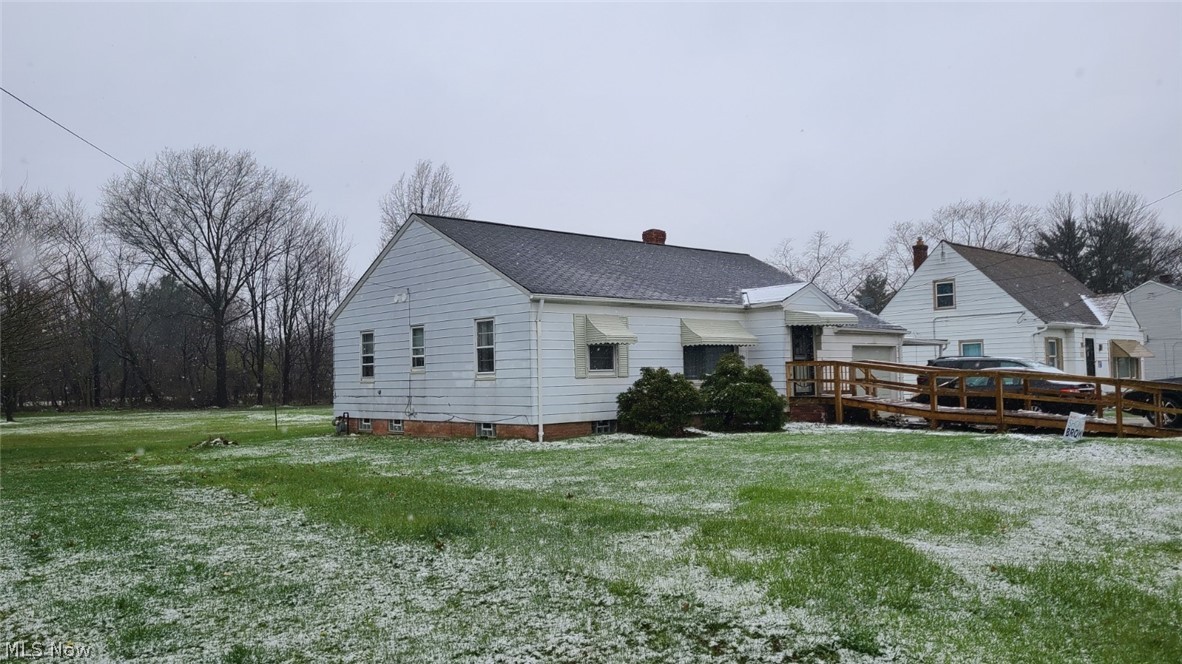 22680 Emery Road Cleveland, OH 44128 - Photo 2 of 23