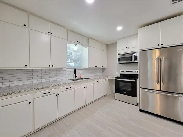 $1,650 | 1113 San Jacinto Street, Rosenberg, TX 77471