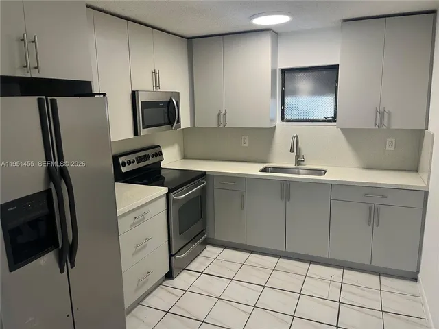 $2,800 | 1719B Northwest 16th Street, Unit A, Miami, FL 33125