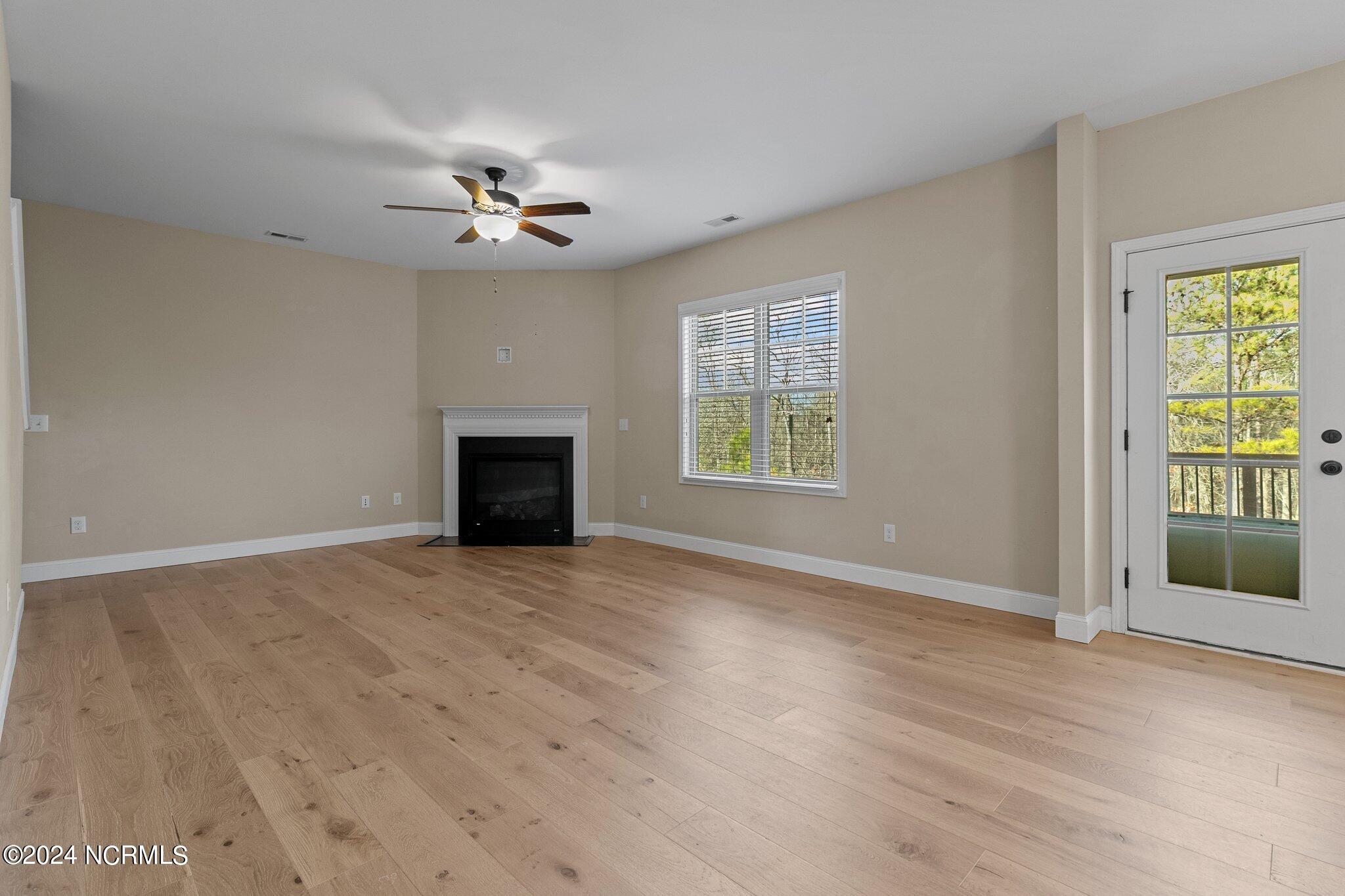 204 Sandy Springs Road Aberdeen, NC 28315 - Photo 9 of 31 15-web-or-mls-IMG_5509