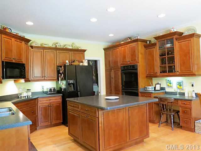 1812 Riva Ridge Court York, SC 29745 - Photo 7 of 16 Gallery Image 7