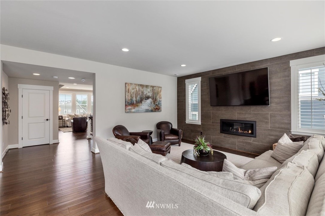 19207 111th Place Northeast Bothell, WA 98011 - Photo 11 of 37 Gallery Image 11