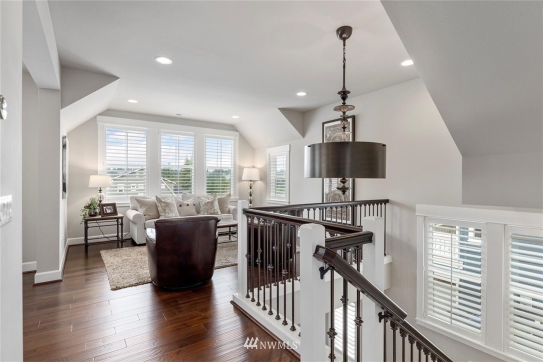 19207 111th Place Northeast Bothell, WA 98011 - Photo 18 of 37 Gallery Image 18