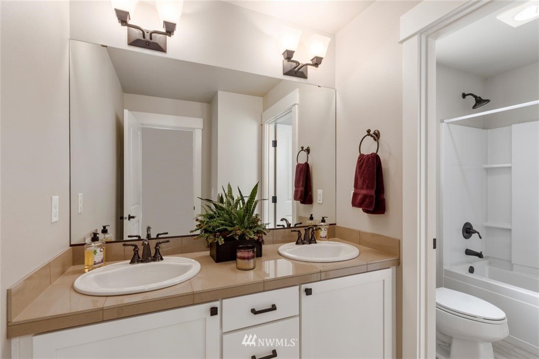 19207 111th Place Northeast Bothell, WA 98011 - Photo 26 of 37 Gallery Image 26