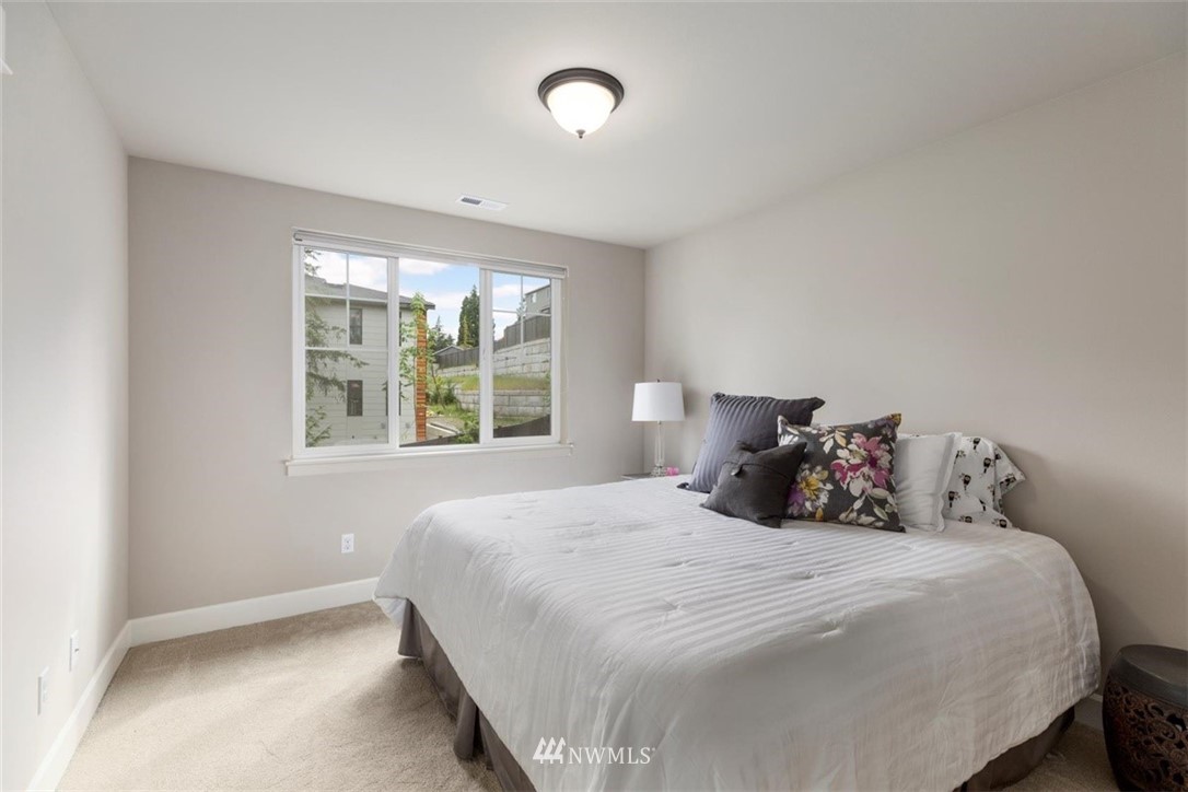 19207 111th Place Northeast Bothell, WA 98011 - Photo 27 of 37 Gallery Image 27