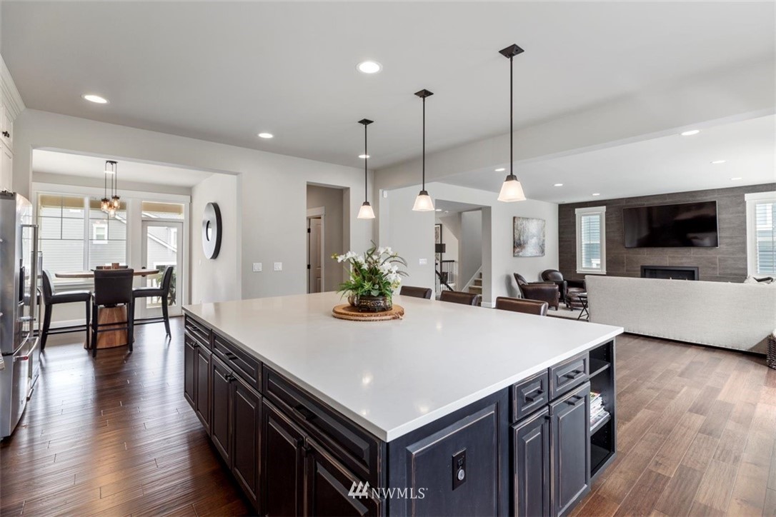 19207 111th Place Northeast Bothell, WA 98011 - Photo 8 of 37 Gallery Image 8