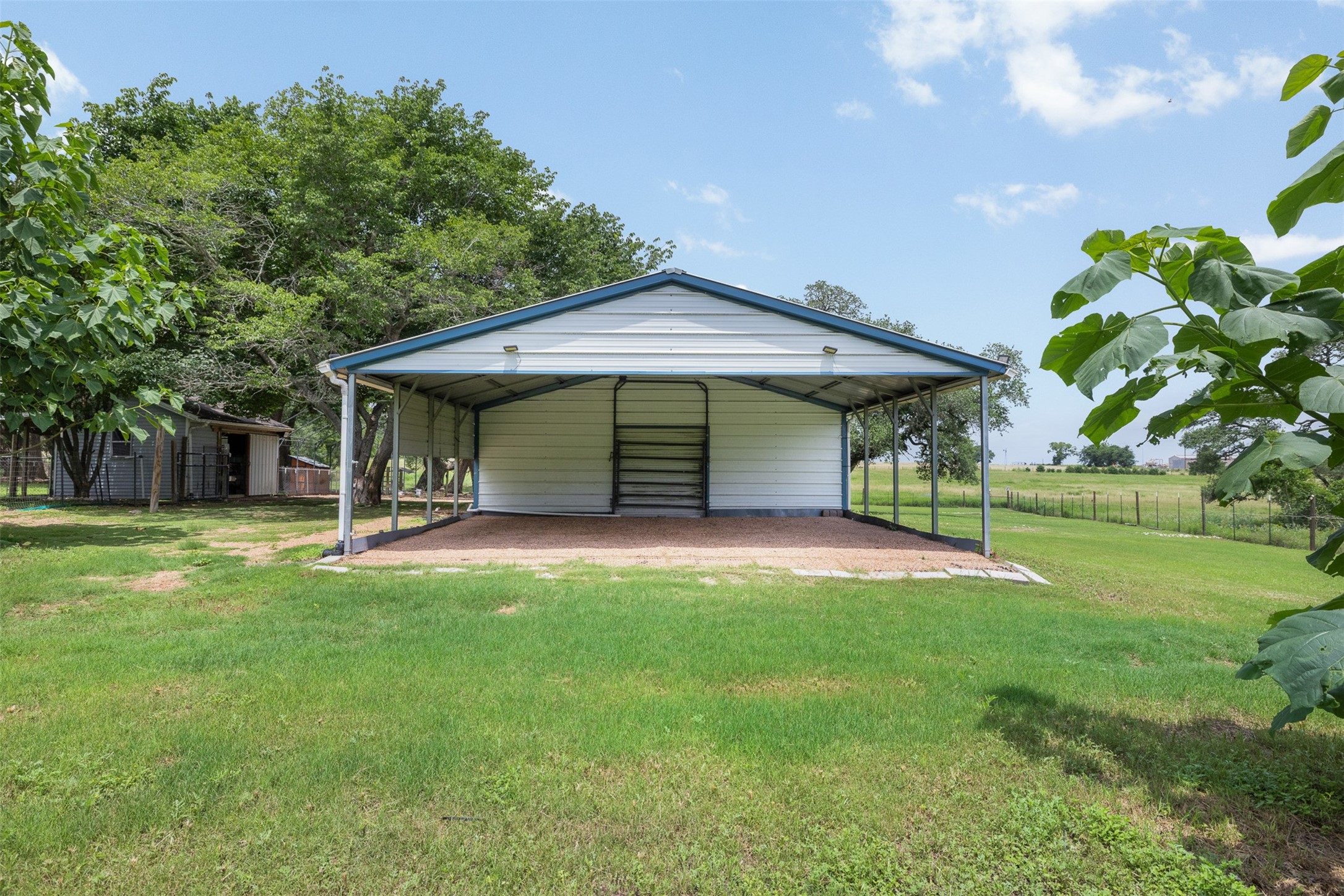 5030 Frenzel Road Round Top, TX 78954 - Photo 8 of 47