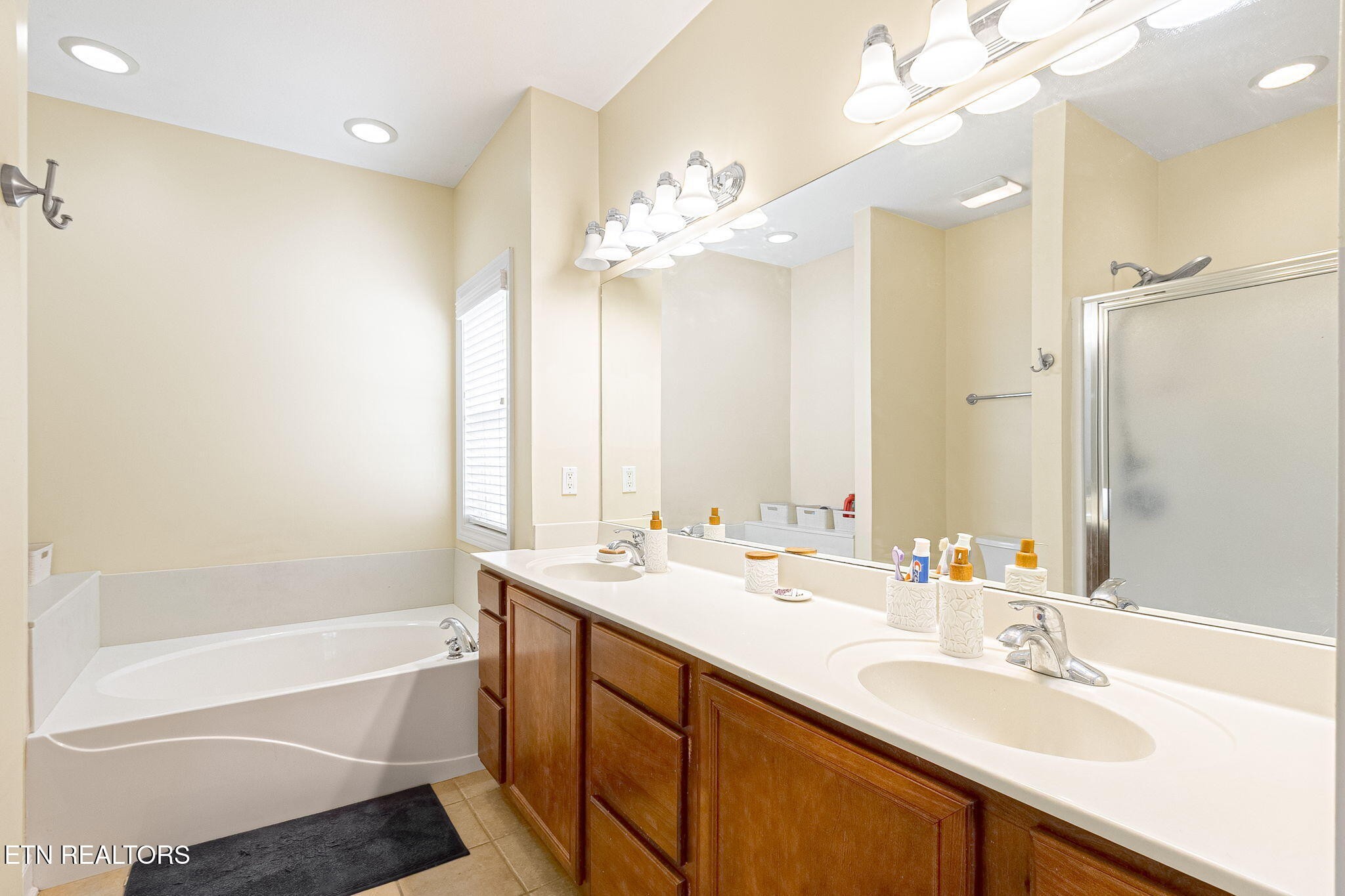 117 Fallberry Street Oak Ridge, TN 37830 - Photo 10 of 23