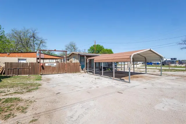 $55,000 | 1007 Highway 84, Coleman, TX 76834