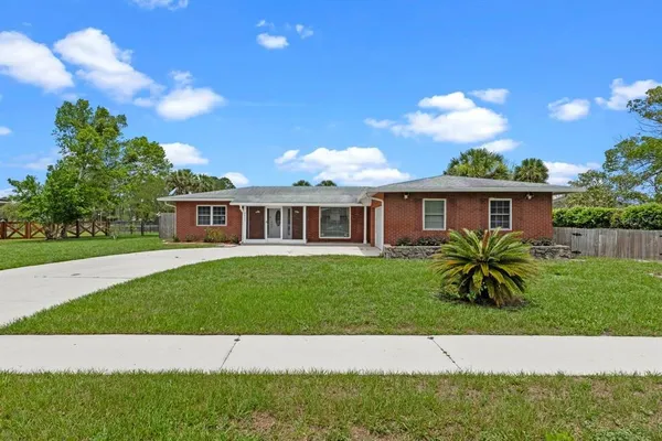 $3,000 | 2622 Hibiscus Court, Deltona, FL 32738