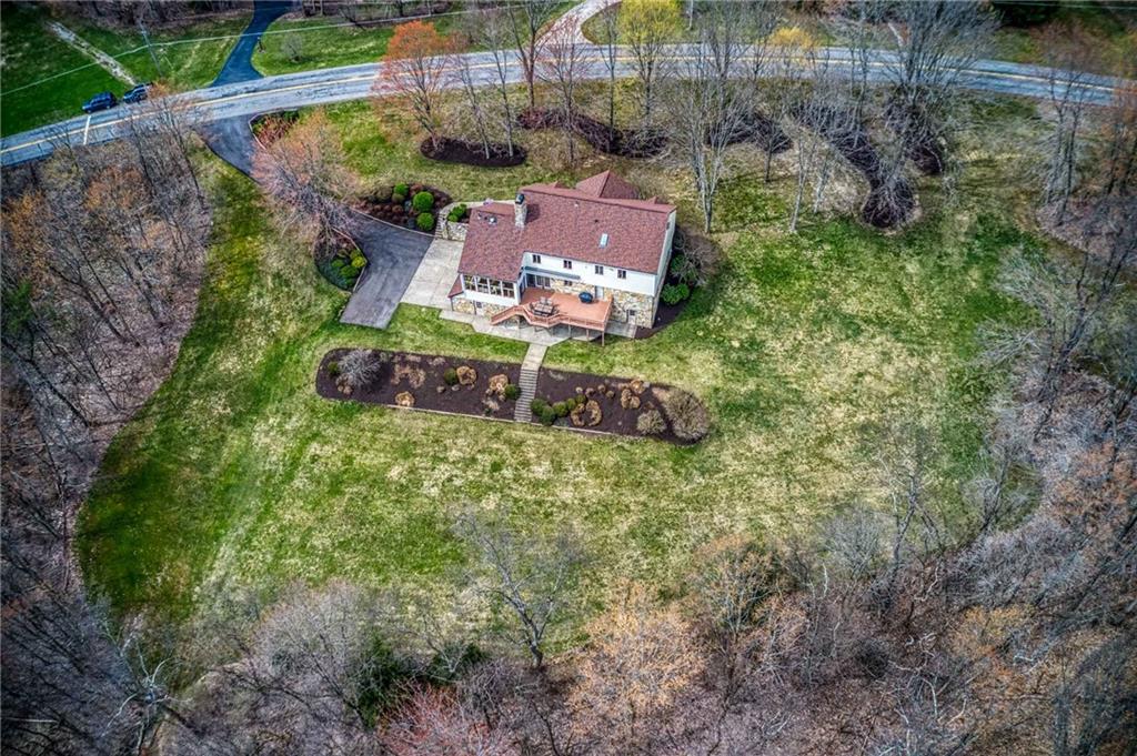 415 Markman Park Road Baden, PA 15005 - Photo 3 of 25 Gallery Image 3