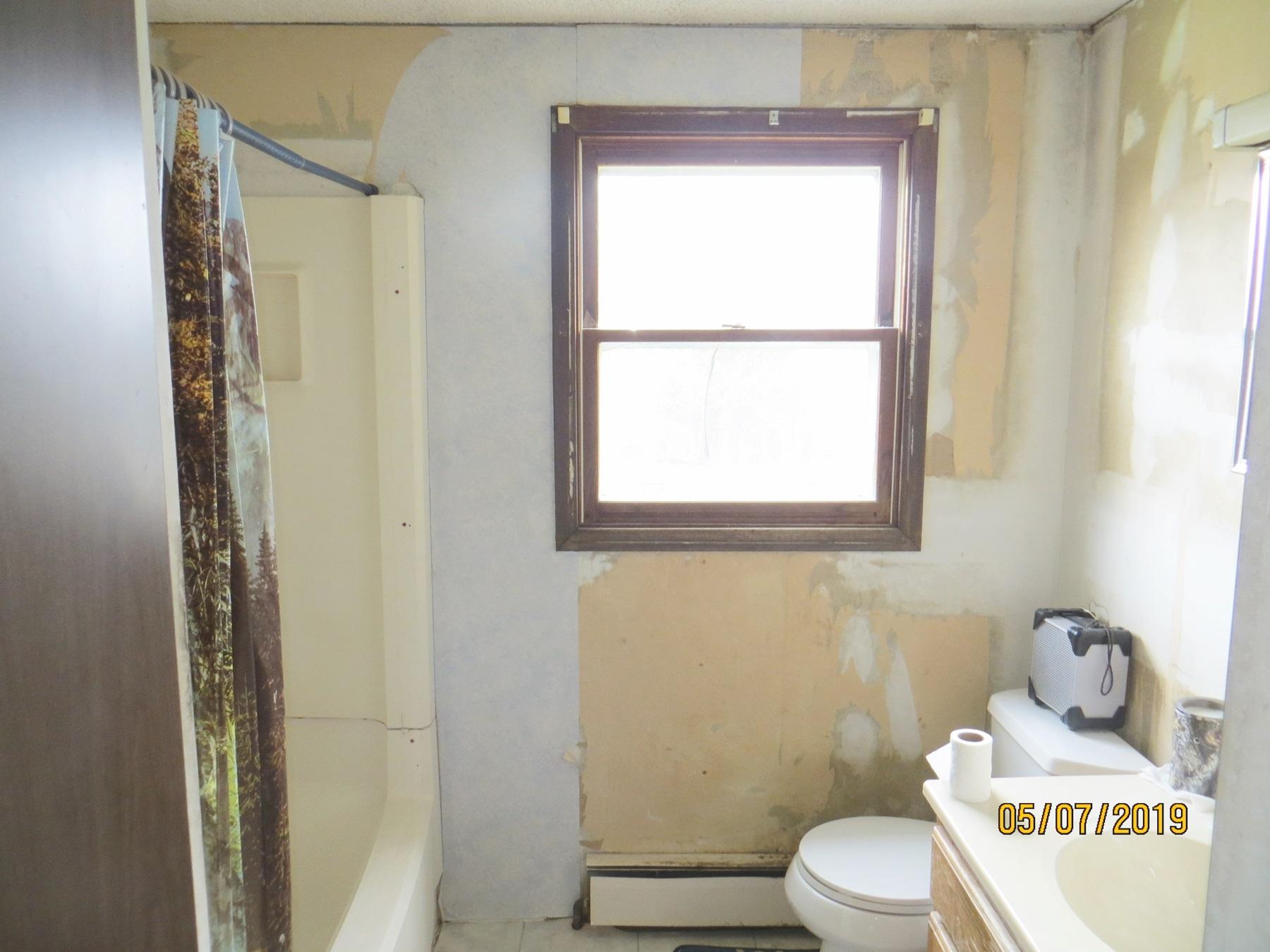 44 Allen Farm Road Ashland, ME 04732 - Photo 8 of 16 entryIMG_1279