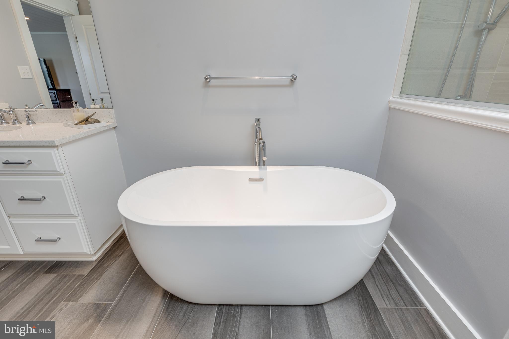 305 Margot Lane Tabernacle, NJ 08088 - Photo 21 of 69 Soaking Tub