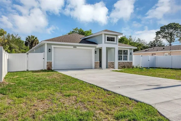 $335,000 | 3919 Southeast 135th Lane, Summerfield, FL 34491