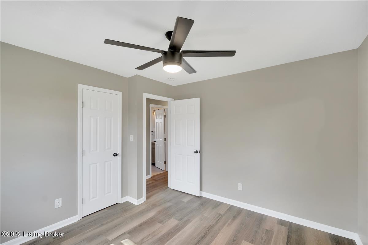 3418 Sumac Road Louisville, KY 40216 - Photo 6 of 13 3418 Sumac Rd-118