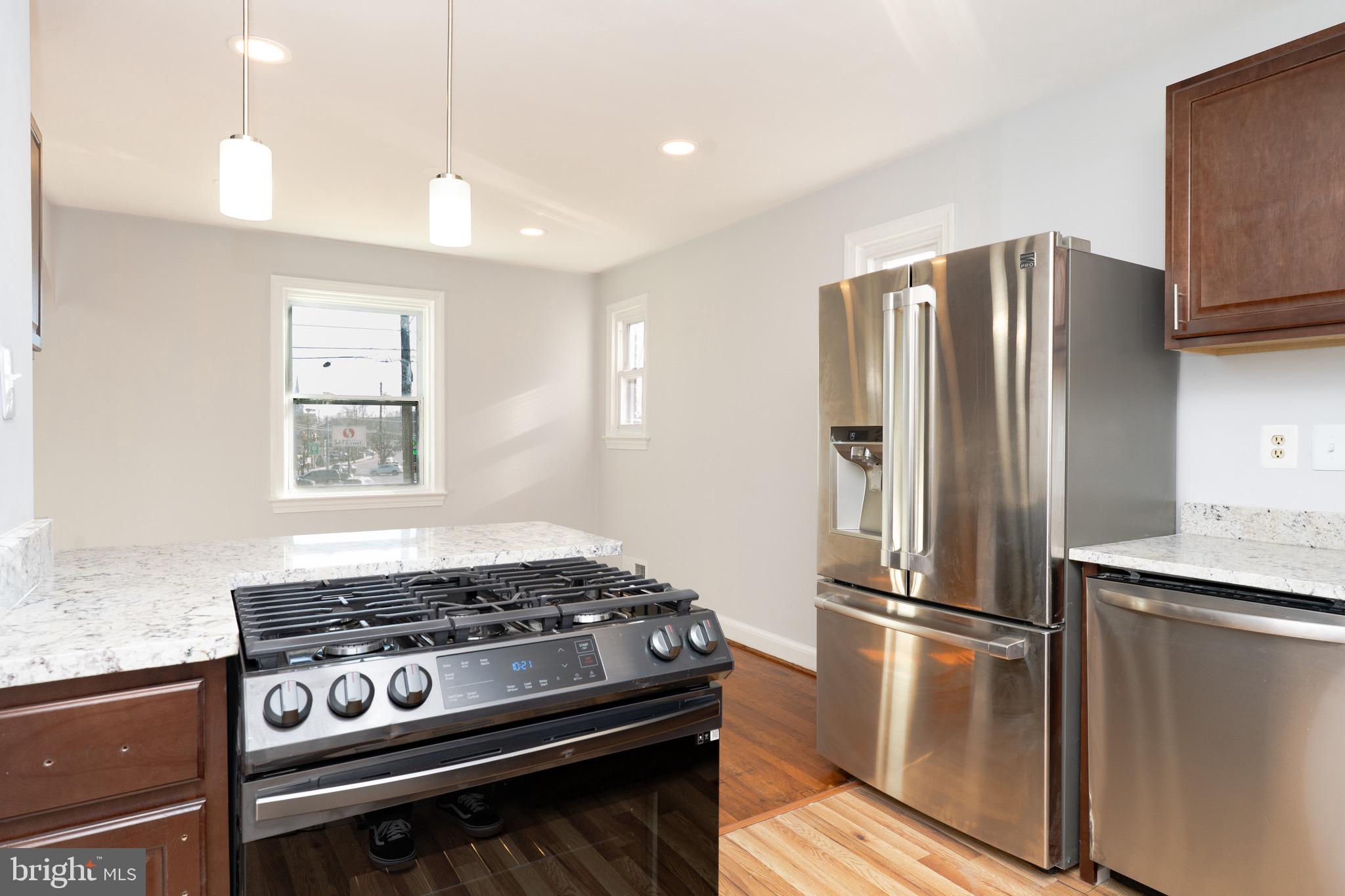 10026 Lorain Avenue Silver Spring, MD 20901 - Photo 12 of 48