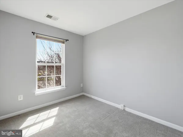 $425,000 | 5126 McLauren Lane, Frederick, MD 21703