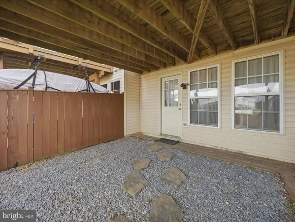 $425,000 | 5126 McLauren Lane, Frederick, MD 21703