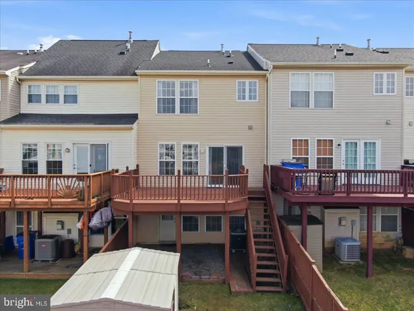 $425,000 | 5126 McLauren Lane, Frederick, MD 21703