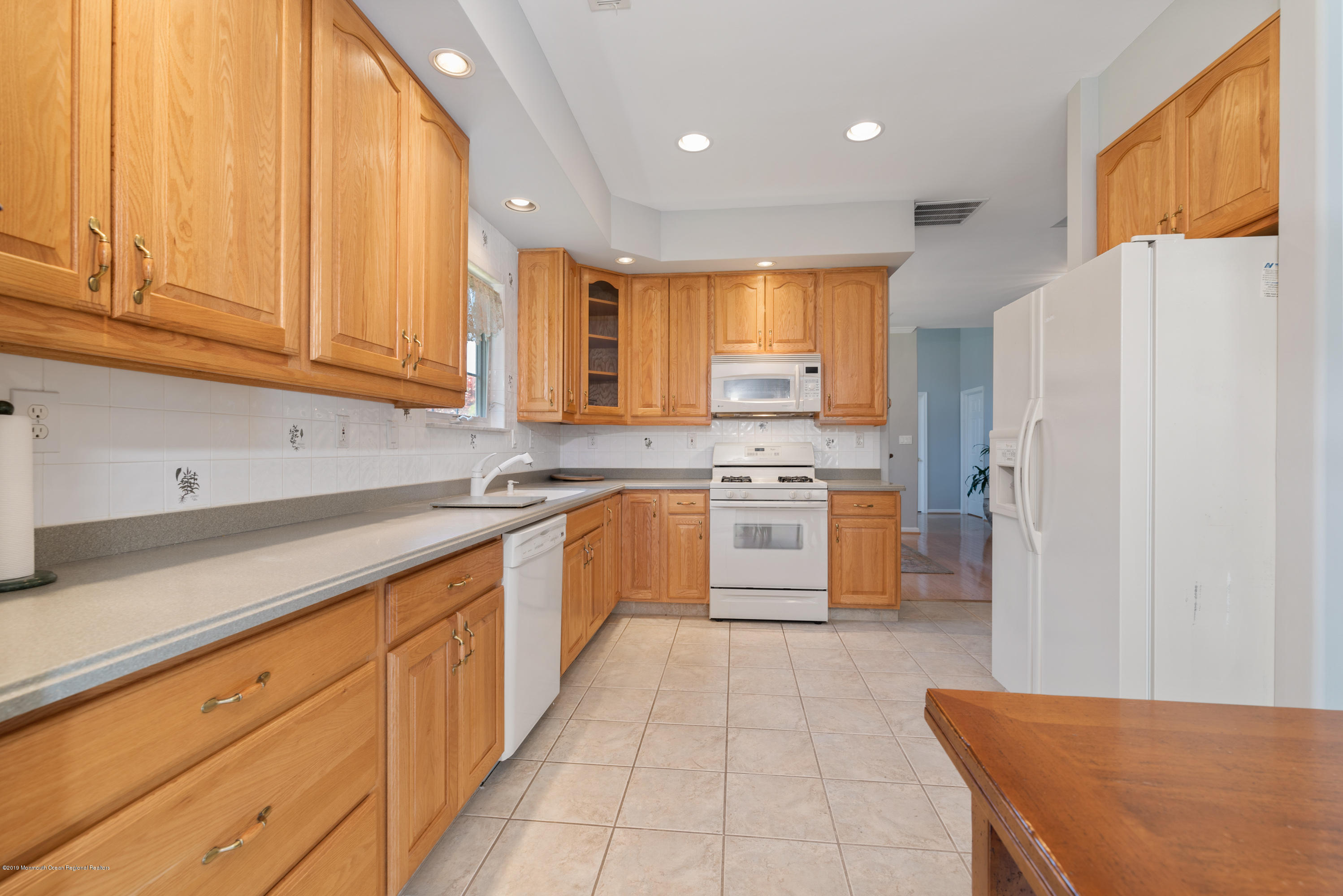 84 Drayton Road Manchester Township, NJ 08759 - Photo 11 of 37 13_Kitchen