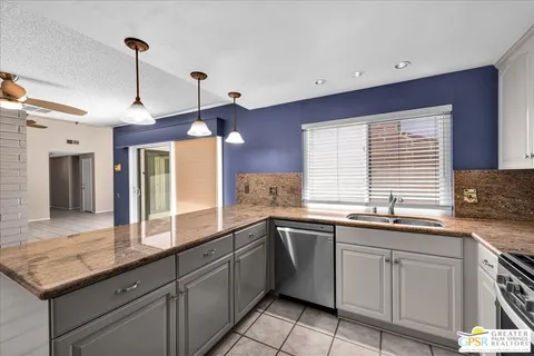 $410,000 | 2262 South Linden Way, Unit E, Palm Springs, CA 92264