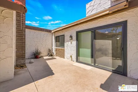 $410,000 | 2262 South Linden Way, Unit E, Palm Springs, CA 92264
