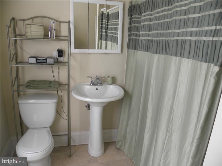 4 President Avenue Rutledge, PA 19070 - Photo 22 of 25 Bathroom