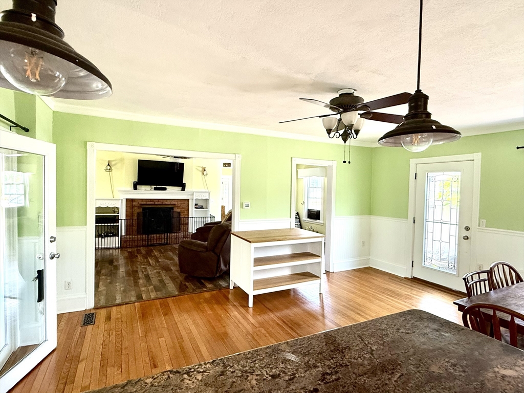 5 Washington Street Monson, MA 01057 - Photo 11 of 41