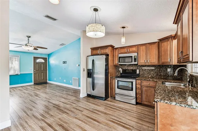 $369,000 | 648 Timber Bay Circle East, Oldsmar, FL 34677