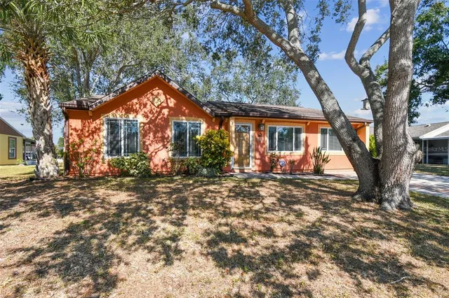 $369,000 | 648 Timber Bay Circle East, Oldsmar, FL 34677