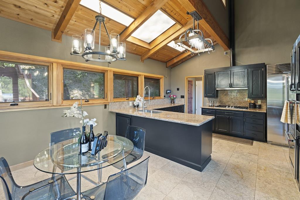 22125 Miller Ridge Road Los Gatos, CA 95033 - Photo 8 of 32