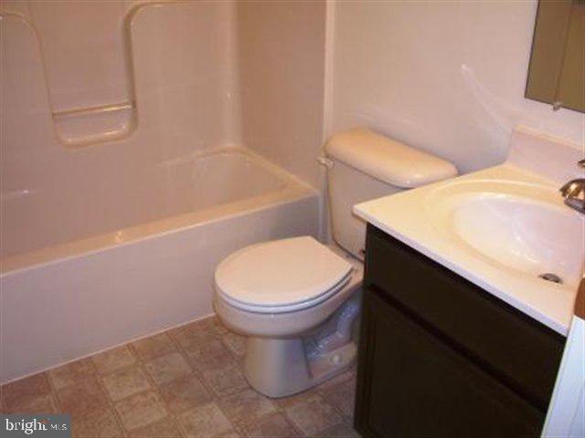 175 Oaklea Road Harrisburg, PA 17110 - Photo 17 of 18 Gallery Image 17