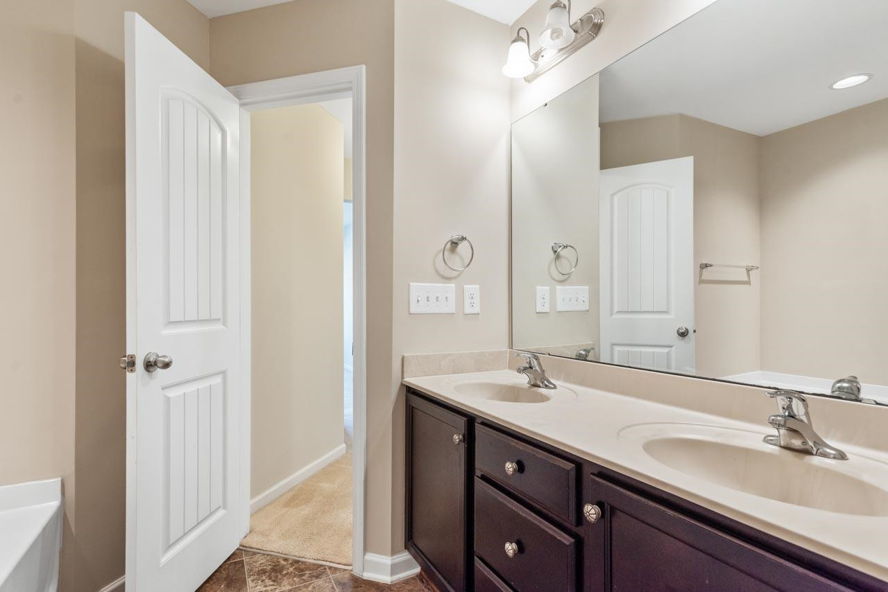 7705 Weathered Oak Way Raleigh, NC 27616 - Photo 16 of 26 Photo 16