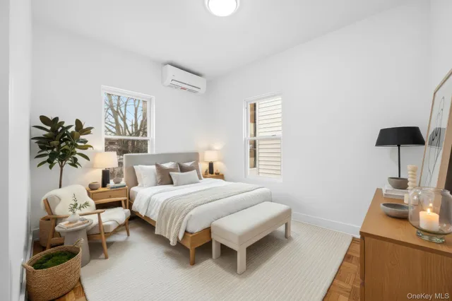 $779,000 | 4365 De Reimer Avenue | Wakefield