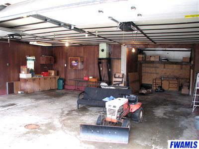 4111 Fahlsing Road Woodburn, IN 46797 - Photo 4 of 20