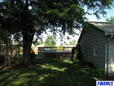4111 Fahlsing Road Woodburn, IN 46797 - Photo 5 of 20