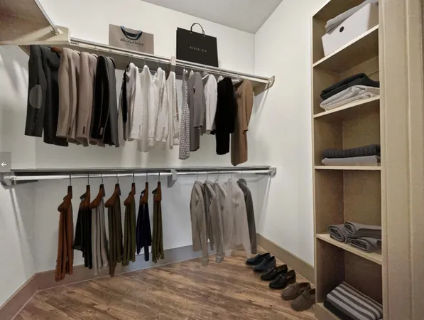 $2,556 | 2910 Milam Street, Unit 1214, Houston, TX 77006