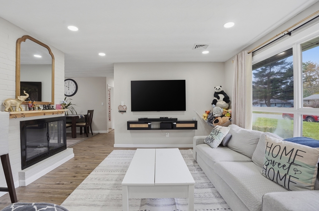 7 Edith Road Framingham, MA 01701 - Photo 9 of 42