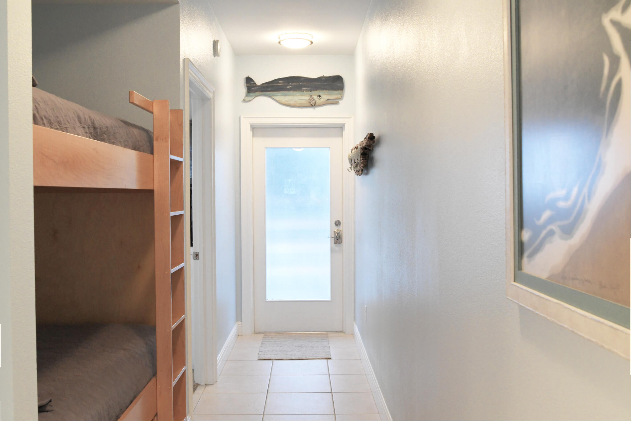 43 Cassine Way, Unit 202 Santa Rosa Beach, FL 32459 - Photo 2 of 25 a bathroom with a mirror